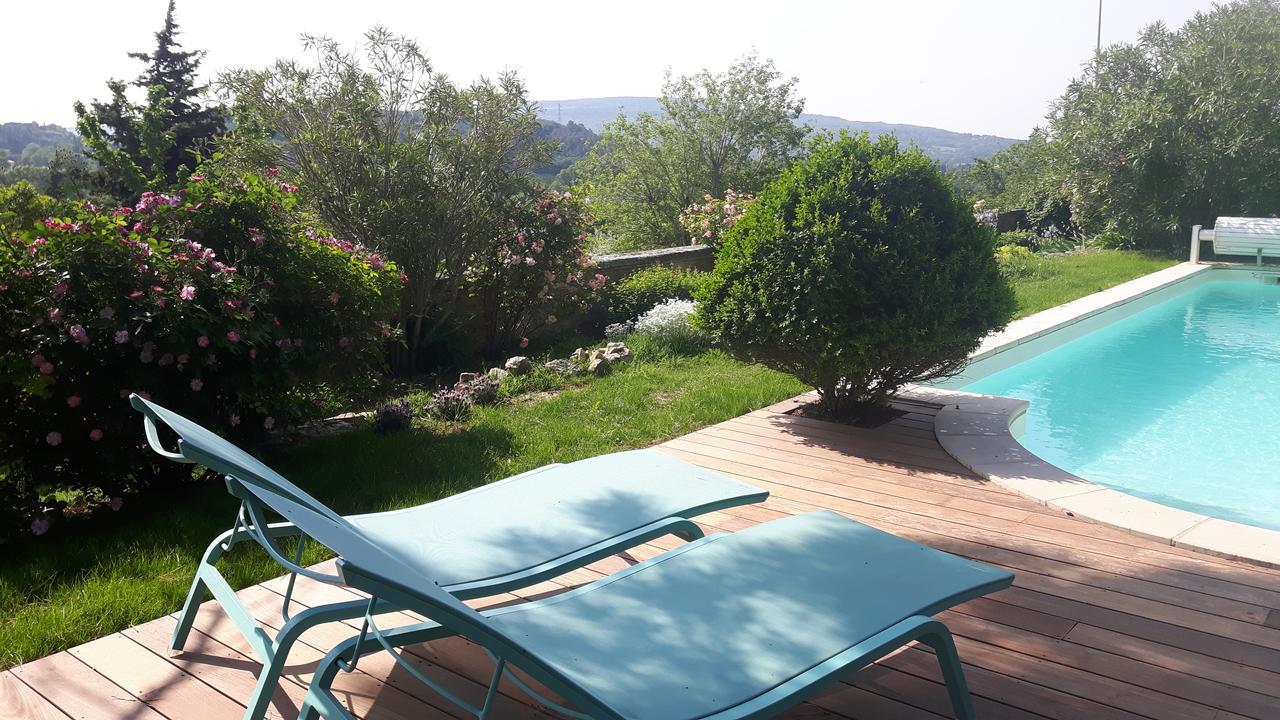 Bed and Breakfast Le Séminaire Roussas Exterior foto